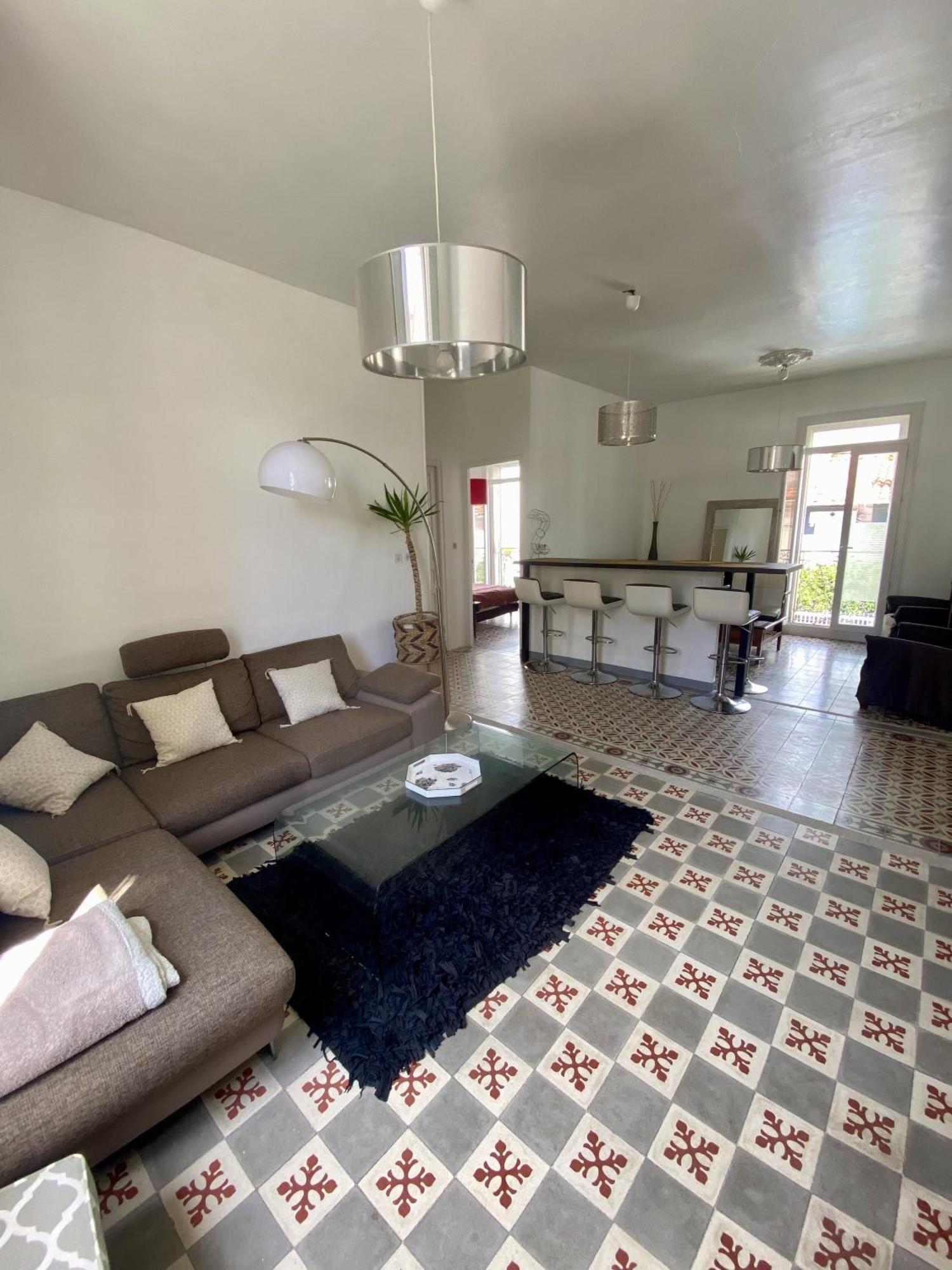 Grand Appartement En Centre Ville Avec Terrasse 佩皮尼昂 外观 照片